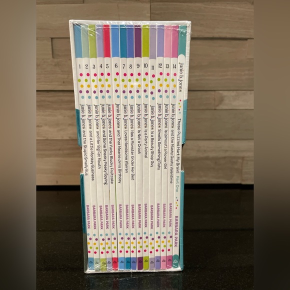 BNWT Junie B. Jones 1st Collection Book Plus Extra Puzzle Book Set NEVER OPENED - Picture 3 of 7